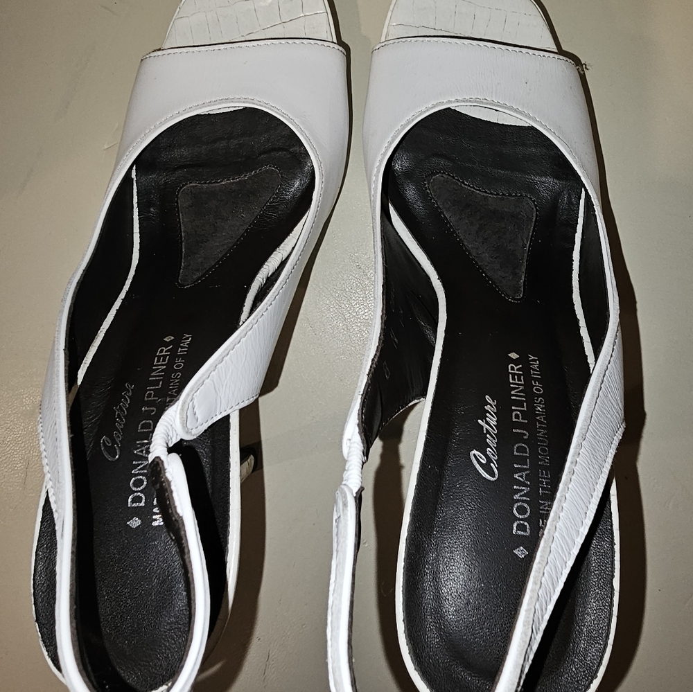 Donald J Pliner White Leather Heels